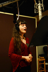 Stefanie Renee GOldstein - Singing in the studio